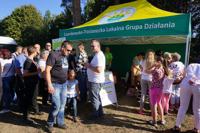 Namiot LGD na Powiatowo-Gminnym Święcie Plonów w Rychliku