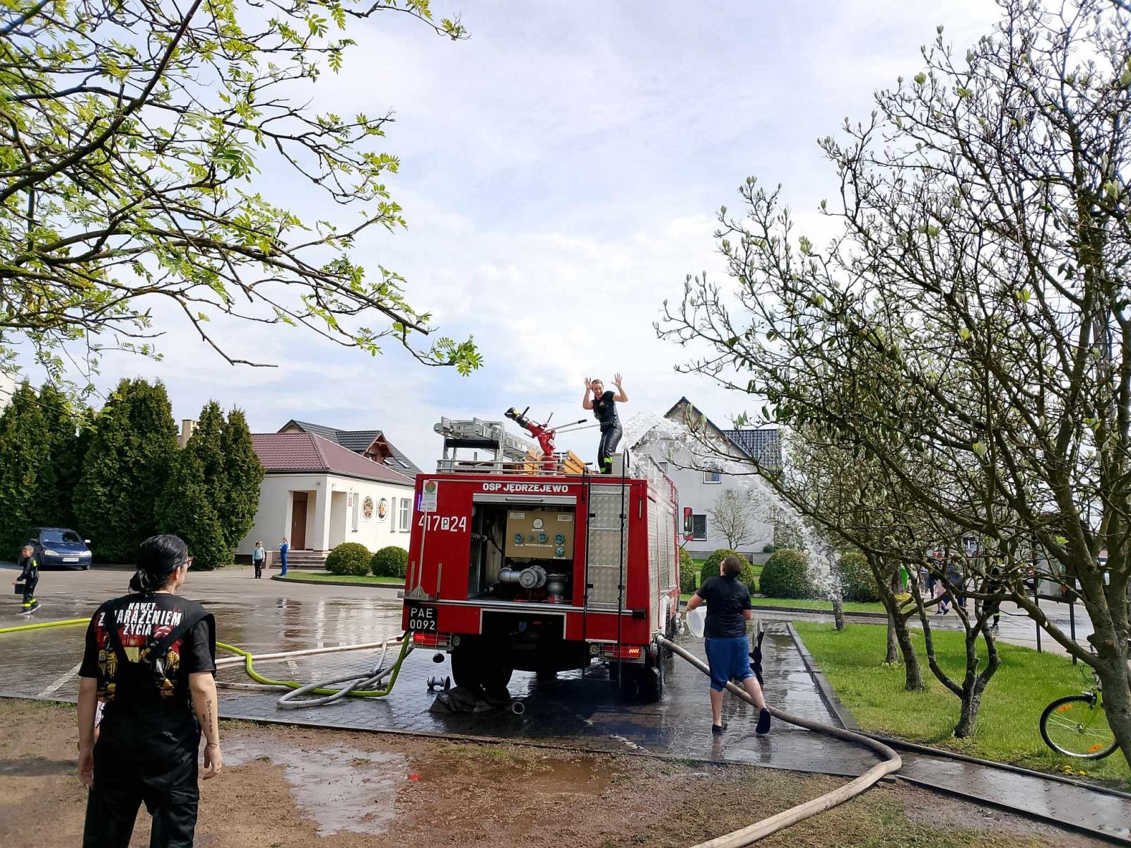 Muradyny w Walkowicach, OSP w Jędrzejewie