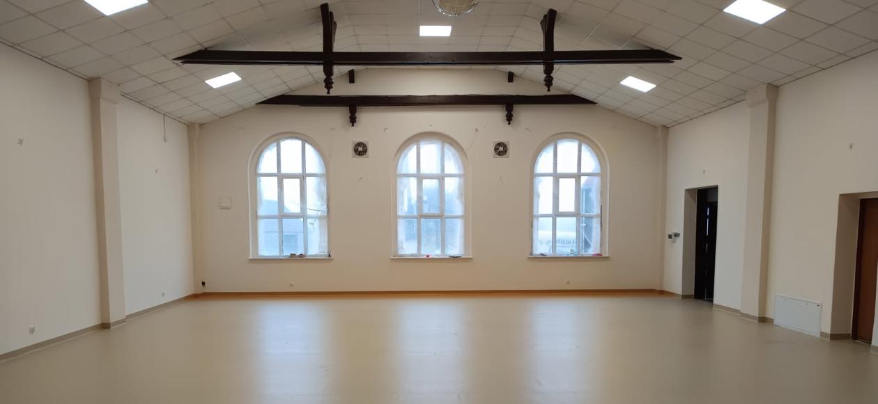 Sala wiejska w Romanowie Dolnym po remoncie